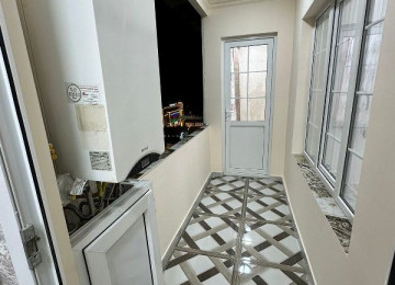 Xətai rayonu Neapol dairəsi yaxınlığında,ARAZ marketin