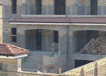 Yuksek seviyede dam ortulerinin qurasdirilmasi ve