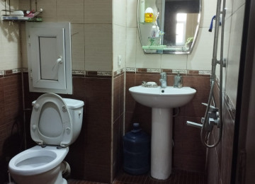 Yeni Günəşli, D Massivində, Tam Əşyalı, 2 otaqlı mənzil