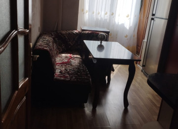 Yeni Günəşli, D Massivində, Tam Əşyalı, 2 otaqlı mənzil