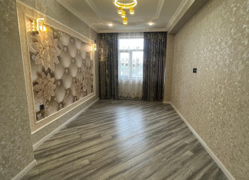 Xırdalan şəhərinin mərkəzində,Heydər Əliyev prospektinin