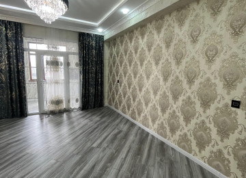 Xırdalan şəhərinin mərkəzində,Heydər Əliyev prospektinin