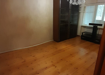 Köhnə Günəşlidə 3 otaqlı, əşyalı mənzil Lahiyə: - Leninqrad