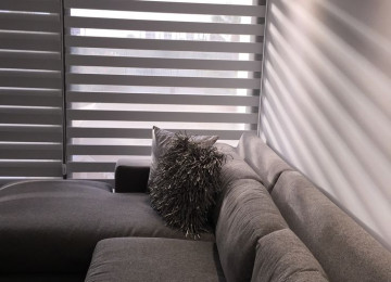 Şık və modern görünüşü baxımından digər pərdələrdən ayrılan