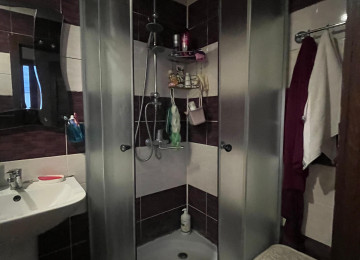 Xırdalan şəhəri,tam mərkəzdə,Köhnə bazar tərəfdə yerləşən