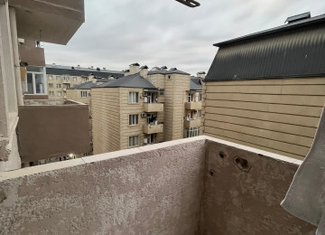 Xırdalan şəhəri,tam mərkəzdə,Köhnə bazar tərəfdə yerləşən