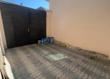 Xırdalan kruquna yaxınlıqda,çox əlverişli infrastruktura