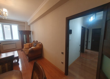 Xırdalan şəhərinin mərkəzində, qanuni 2 otaqlı 62 m2 sahəsi