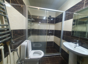 Xırdalan şəhərinin mərkəzində, qanuni 2 otaqlı 62 m2 sahəsi