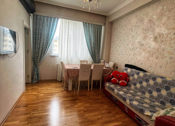 Xırdalan şəhəri,mərkəzdə,Köhnə bazarla üzbəüz