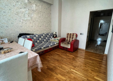 Xırdalan şəhəri,mərkəzdə,Köhnə bazarla üzbəüz