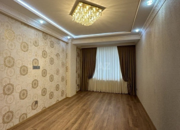 Yeni Zığ Yaşayış Kompleksində Super təmirli ev Lahiyə: -