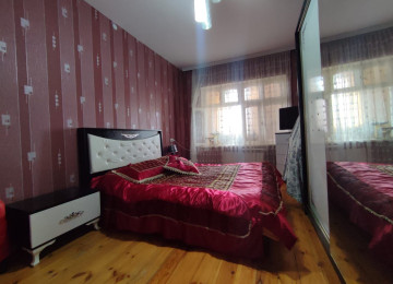 Köhnə Günəşlidə 3 otaqlı əla mənzil Lahiyə: - 5/9 Mərtəbə: