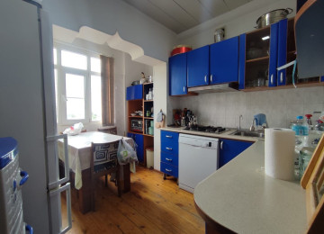 Köhnə Günəşlidə 3 otaqlı əla mənzil Lahiyə: - 5/9 Mərtəbə: