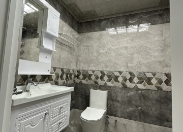 Yeni Zığ Yaşayış Kompleksində Super təmirli ev Lahiyə: -