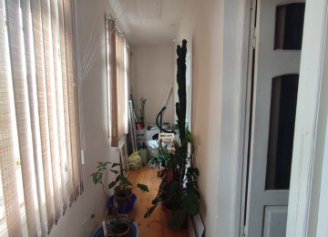 Köhnə Günəşlidə 3 otaqlı əla mənzil Lahiyə: - 5/9 Mərtəbə: