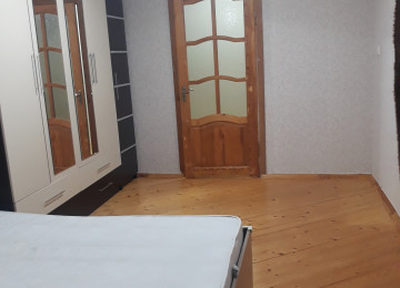 QANUNI... 3 otaqli Leninqrad 9/6 orta blok orta menzil,