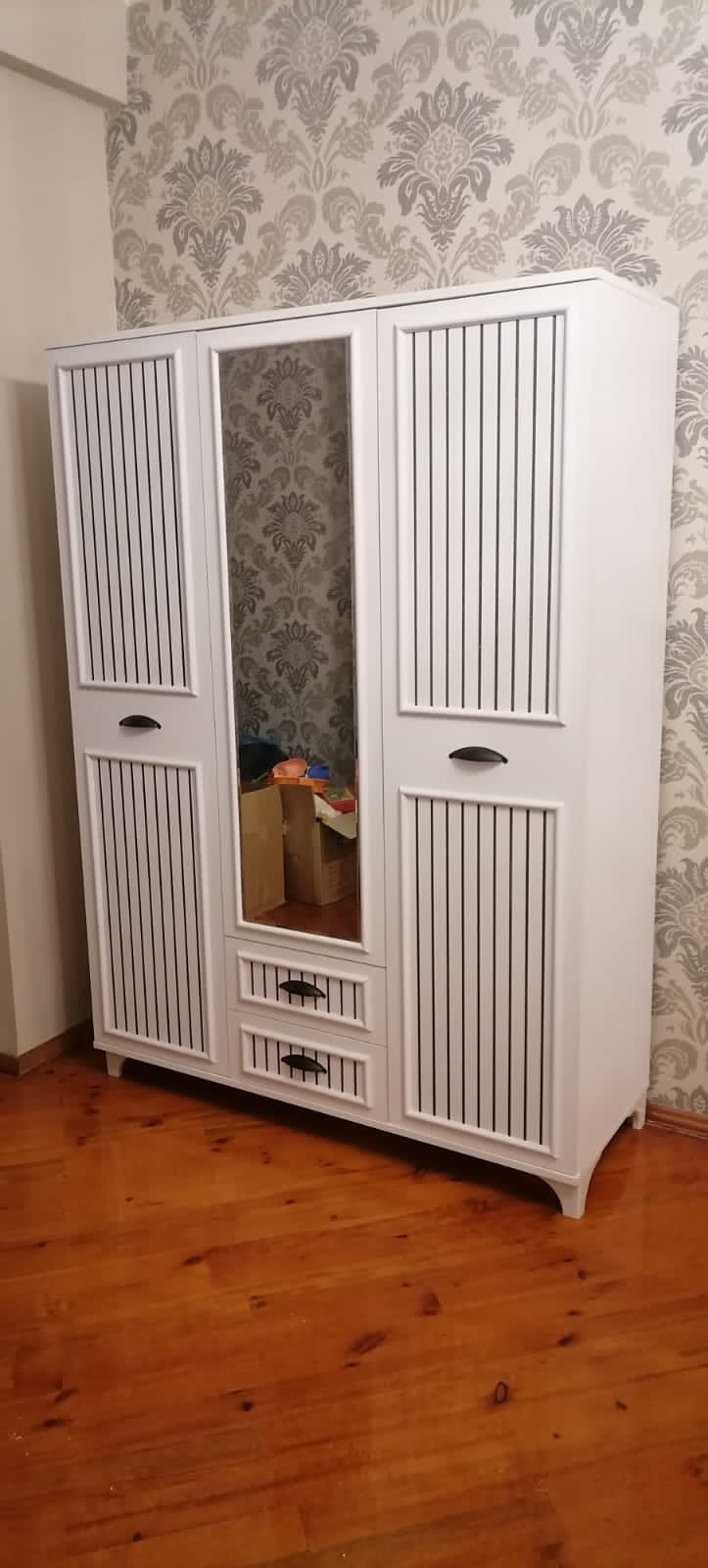 Dolab Sifarişlə hazırlanır Rəng seçimi var Ölçü 120/200/47