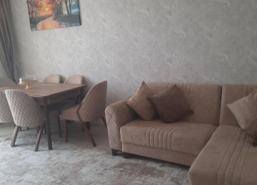 Hövsanda tam təmirli çox səliqəli bir həyət evimiz