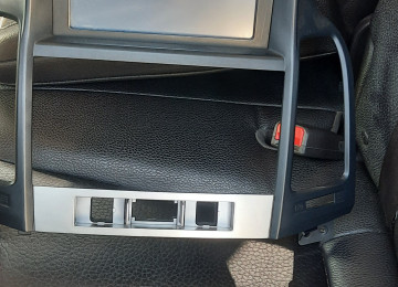 "Hyundai Santa Fe" Zavod monitoru "Hyundai Santa Fe 2010 ci