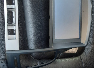 "Hyundai Santa Fe" Zavod monitoru "Hyundai Santa Fe 2010 ci