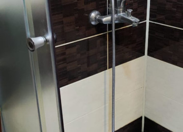 Xlrdalan kirsdal abseron 1 de 1 otaq 42kv 330 azn qaz islq