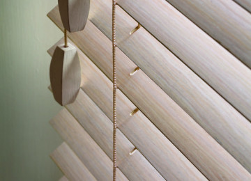 Şık və modern görünüşü baxımından digər pərdələrdən ayrılan