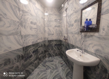 Qara Qarayev metrosu . Ruslan marketin yanı . Tecili 2