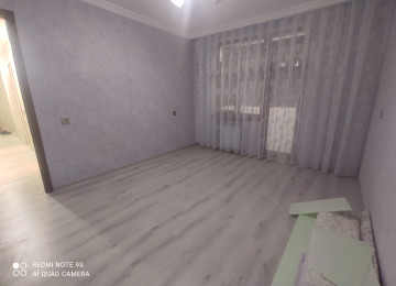 Qara Qarayev metrosu . Ruslan marketin yanı . Tecili 2