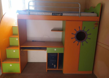 Uşaq yataq mebeli 300 azn satılır. Ünvan Maştağa.