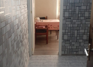 Qaraçuxurda 2 otaqlı mənzil Lahiyə: - Leninqrad Mərtəbə: -