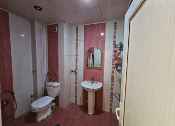 Yeni Günəşlidə 5 otaqlı tam əşyalı mənzil Lahiyə: -