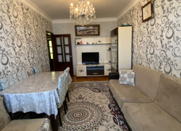 Yeni Günəşli AB Massivində, 3 otaqlı mənzil Lahiyə: - Kiev