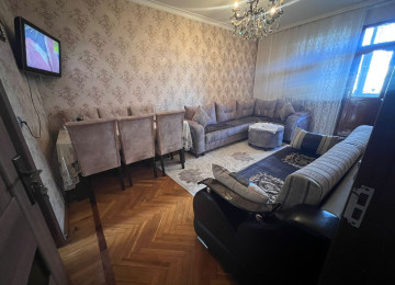 Nəsimi metrosunda 2 otaqlı Əşyalı mənzil Lahiyə: - Xruşovka