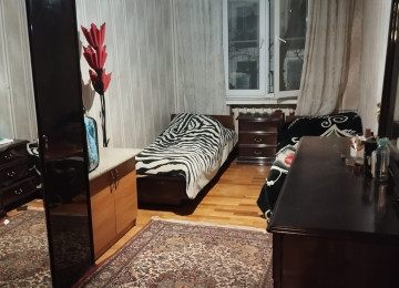 Nərimanovda Kooperasiya universitetinin yaxınlığında 2