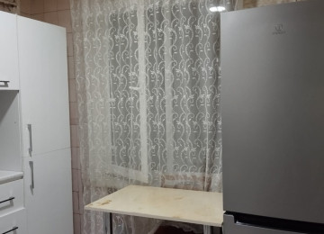 Nərimanovda Kooperasiya universitetinin yaxınlığında 2