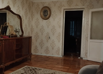 Nərimanovda Kooperasiya universitetinin yaxınlığında 2