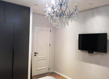 ƏŞYALİ bəzi !!! Xətai rayonu Əhmədli və Xaqlar metrosuna