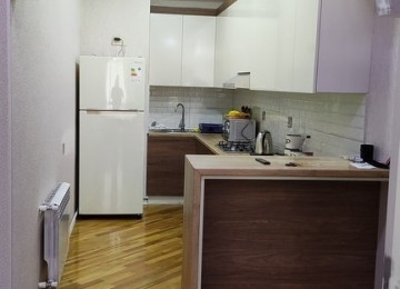 Xalqlar metrosunda 2 otaqlı Təmirli, Əşyalı mənzil Lahiyə: