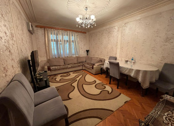 Əhmədli metrosunda 3 otaqlı mənzil Lahiyə: - Leninqrad