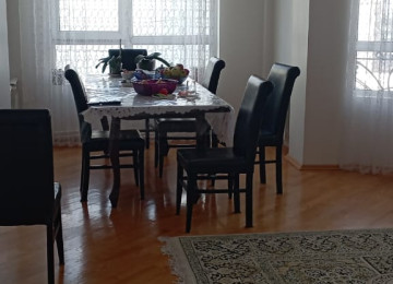 Yasamal rayonu 8 noyabr metrosu yaxınlığında yeni tikili