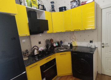 Xırdalan şəhərində tam təmirli əşyaları ilə birlikdə yeni