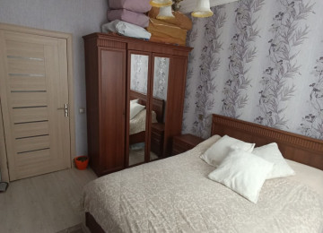 Neftçilərdə 2 otaqlı, Tam əşyalı, Təmirli mənzil Lahiyə: -