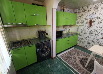 Neftçilərdə 2 otaqlı, Tam əşyalı, Təmirli mənzil Lahiyə: -