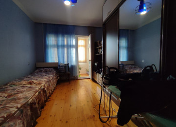 Köhnə Günəşlidə 3 otaqlı Təmirli mənzil Lahiyə: - Leninqrad