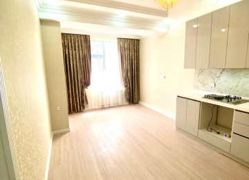 28 Mayda 2 otaqlı Əla Təmirli mənzil Lahiyə: - Yeni Tikili