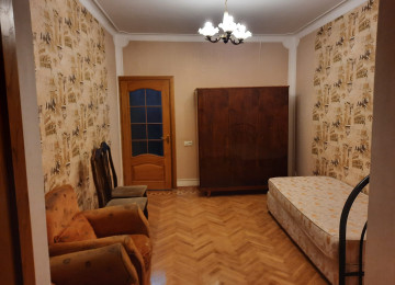 Əcəmi Naxçıvani küçəsində Leninqrad layihəli mənzil, 9/1. 3