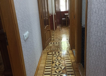 Əcəmi Naxçıvani küçəsində Leninqrad layihəli mənzil, 9/1. 3