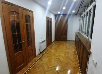 Əcəmi Naxçıvani küçəsində Leninqrad layihəli mənzil, 9/1. 3