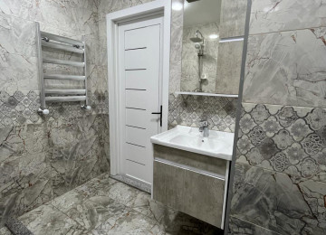 Yeni Günəşlidə Əla təmirli 2 otaqlı mənzil Lahiyə: - Yeni